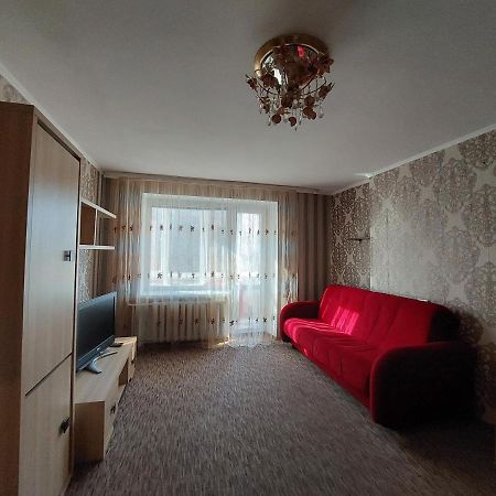 Однокімнатна На Проспекті Соборності, Біля Там-Таму Lutsʼk Extérieur photo